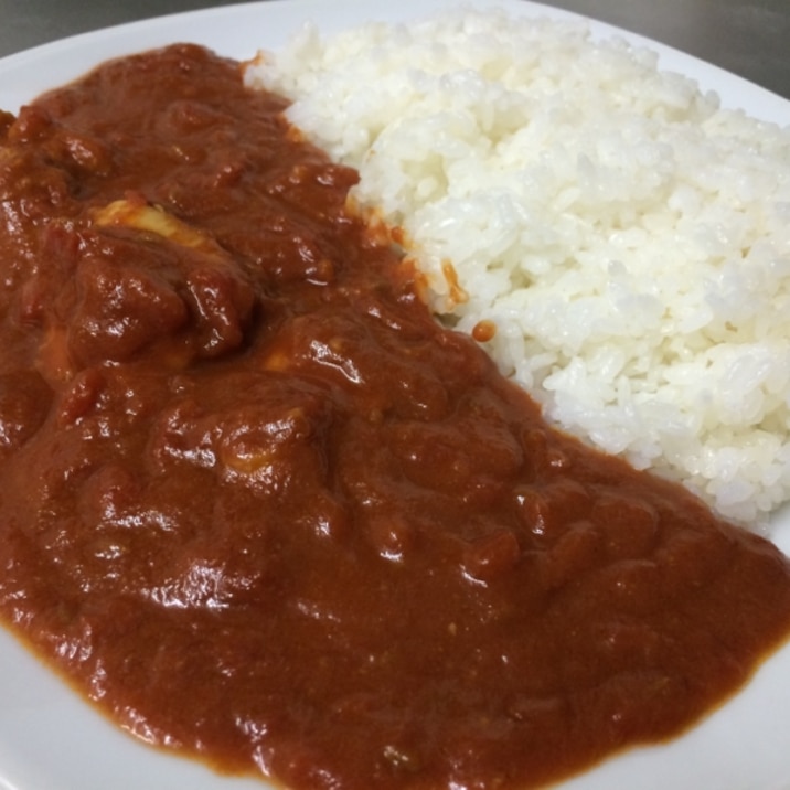 混ぜれば簡単！バターチキンカレー